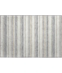 Dalyn Soft Essentials Gray SE2 1ft.8in. x 2ft.6in. Rug