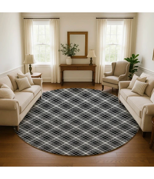 Dalyn Soft Essentials Black SE3 8ft. x 8ft. Rug