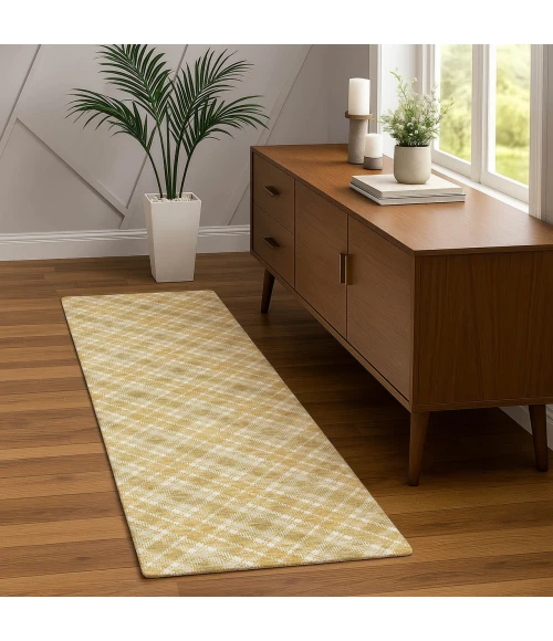 Dalyn Soft Essentials Gold SE3 2ft.3in. x 7ft.6in. Rug
