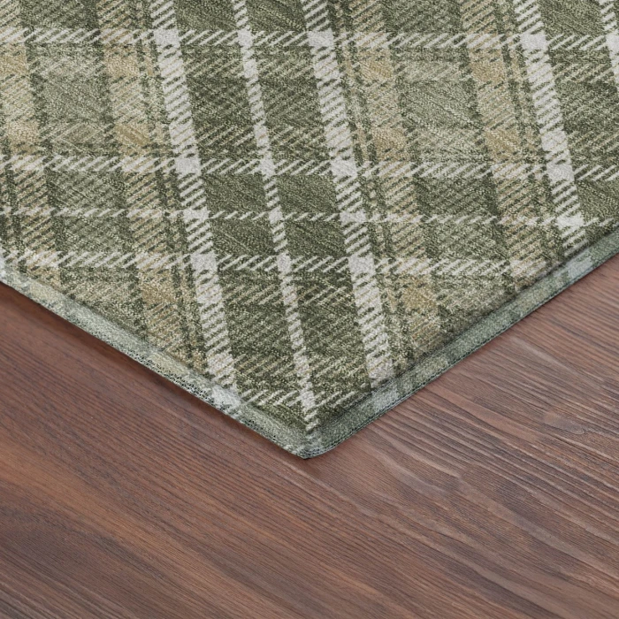Dalyn Soft Essentials Green SE3 1ft.8in. x 2ft.6in. Rug
