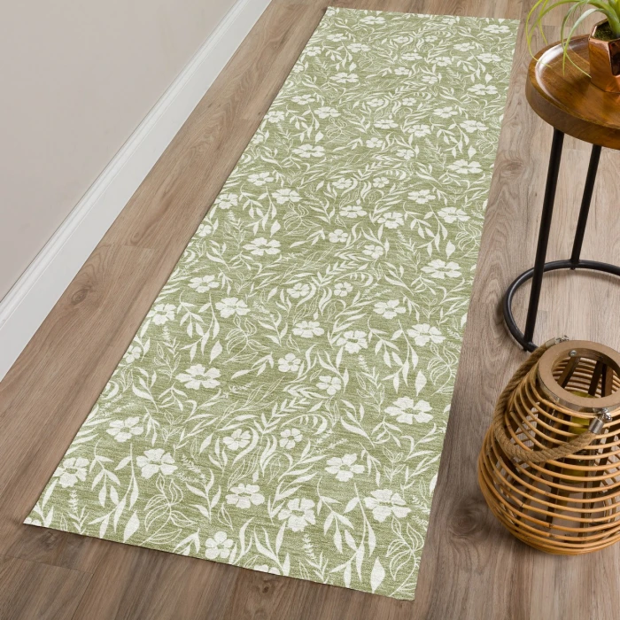 Dalyn Soft Essentials Green SE4 2ft.3in. x 7ft.6in. Rug
