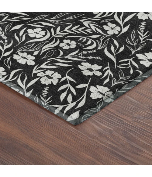 Dalyn Soft Essentials Black SE4 5ft. x 7ft.6in. Rug