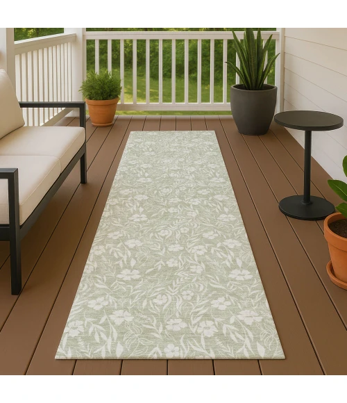 Dalyn Soft Essentials Green SE4 2ft.3in. x 7ft.6in. Rug
