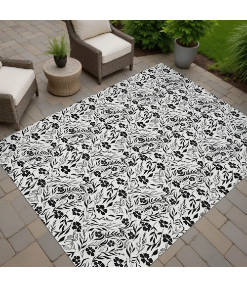 Dalyn Soft Essentials Ivory SE4 1ft.8in. x 2ft.6in. Rug