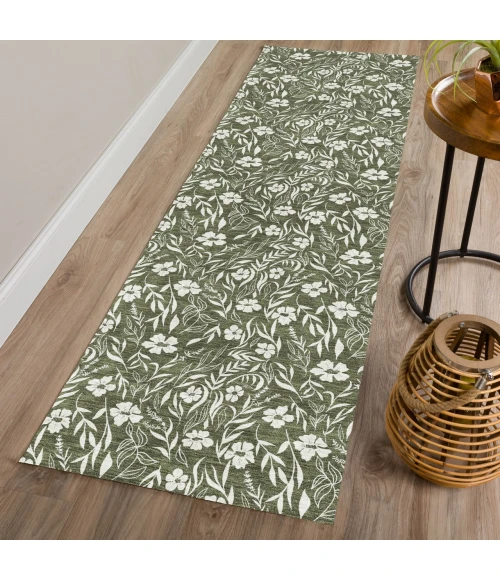 Dalyn Soft Essentials Green SE4 2ft.3in. x 7ft.6in. Rug
