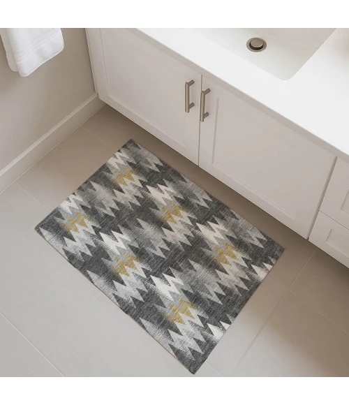 Dalyn Soft Essentials Gray SE5 1ft.8in. x 2ft.6in. Rect. Rug