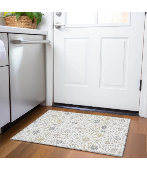 Dalyn Tabrook Ivory TB12 1ft.8in. x 2ft.6in. Rug