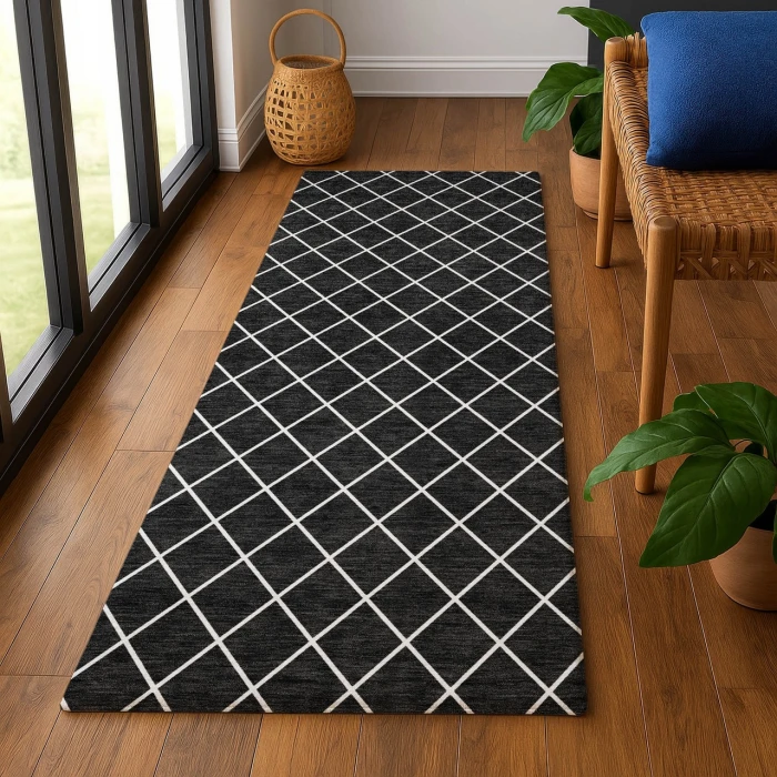 Dalyn The Reserve Black TR15 2ft.3in. x 7ft.6in. Rug