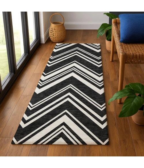 Dalyn The Reserve Black TR17 2ft.3in. x 7ft.6in. Rug