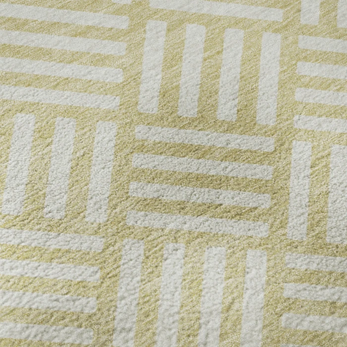 Dalyn The Reserve Gold TR3 2ft.3in. x 7ft.6in. Rug