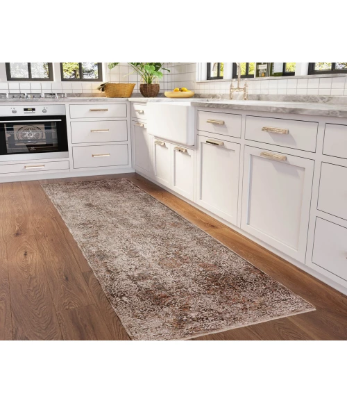 Dalyn Vienna VI5 Chocolate 2'3" x 7'10" Runner Rug