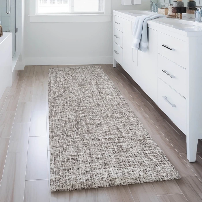 Dalyn Voyage Brown VY1 2ft.3in. x 7ft.6in. Rug
