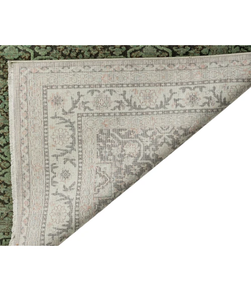 Dalyn Vizcia VZ2 Green 1'8" x 2'6" Rug
