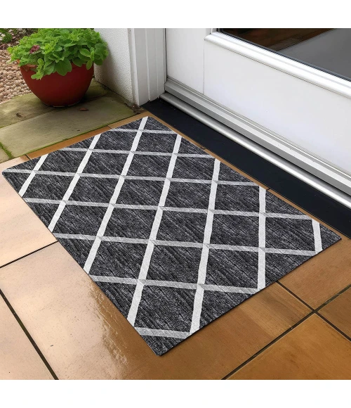 Dalyn Indoor/Outdoor York YO1 Black Washable 1'8" x 2'6" Rug