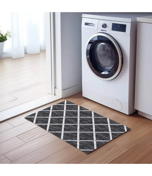 Dalyn Indoor/Outdoor York YO1 Black Washable 1'8" x 2'6" Rug