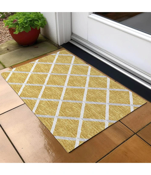 Dalyn Indoor/Outdoor York YO1 Gold Washable 1'8" x 2'6" Rug