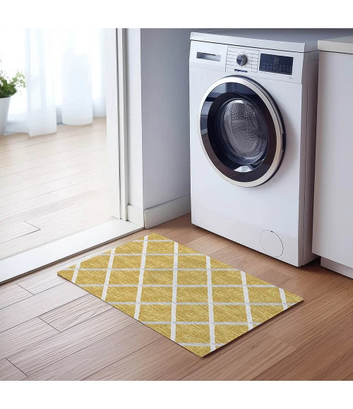 Dalyn Indoor/Outdoor York YO1 Gold Washable 1'8" x 2'6" Rug