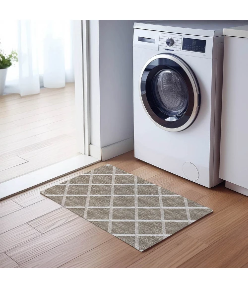 Dalyn Indoor/Outdoor York YO1 Taupe Washable 1'8" x 2'6" Rug