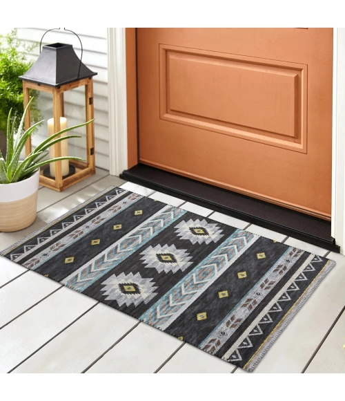 Dalyn Phoenix PH3 Black Area Rug 1 ft. 8 in. X 2 ft. 6 in. Rectangle