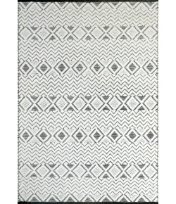 Dynamic Rugs CLEVELAND Ivory/Black 7472 3ft. 6in. x 5ft. 6in. Rect. Rug