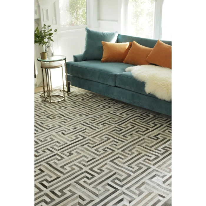 Exquisite Rugs Natural Hide Gray/Ivory 20085X8 5ft.X8ft. Rect. Rug