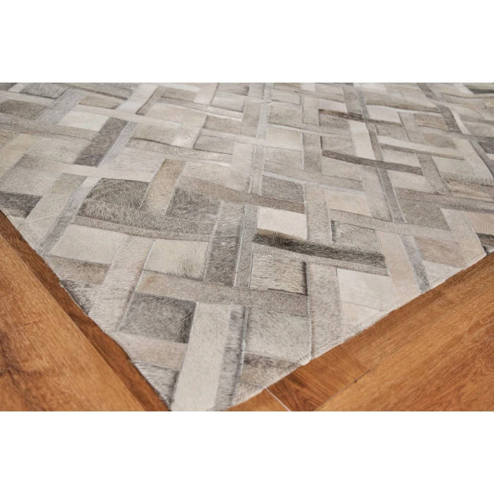 Exquisite Rugs Natural Hide Silver/Ivory 21491X16 1ft.X1ft.6in. Rect. Rug
