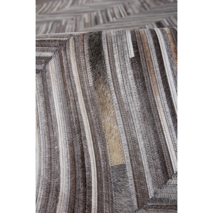 Exquisite Rugs Natural Hide Gray/Ivory 21601X16 1ft.X1ft.6in. Rect. Rug