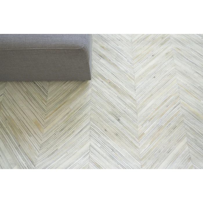 Exquisite Rugs Natural Hide Silver 2161116X146 11ft.6in.X14ft.6in. Rect. Rug