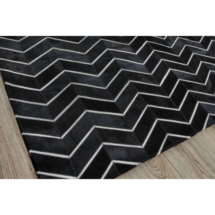 Exquisite Rugs Natural Hide Black/Ivory 2164116X146 11ft.6in.X14ft.6in. Rect. Rug