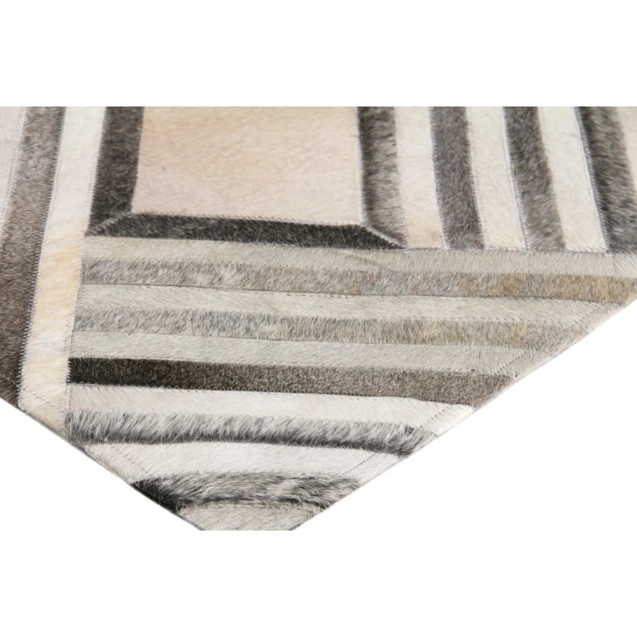 Exquisite Rugs Natural Hide Silver/Ivory 21665X8 5ft.X8ft. Rect. Rug
