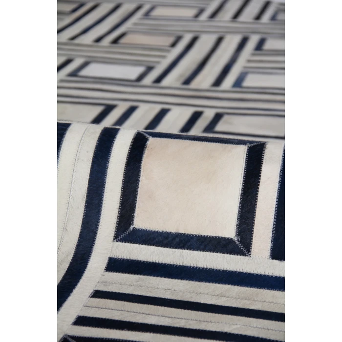 Exquisite Rugs Natural Hide Ivory/Blue/Multi 21675X8 5ft.X8ft. Rect. Rug