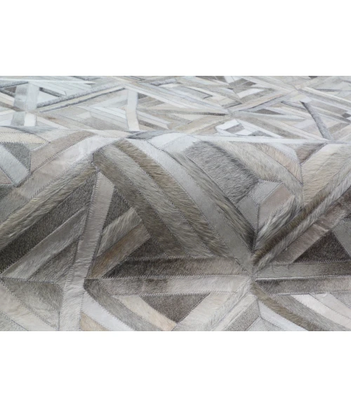 Exquisite Rugs Natural Hide Silver/Ivory 21728x10 8ft.x10ft. Rect. Rug