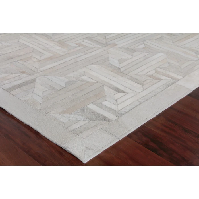 Exquisite Rugs Natural Hide Ivory 21785X8 5ft.X8ft. Rect. Rug