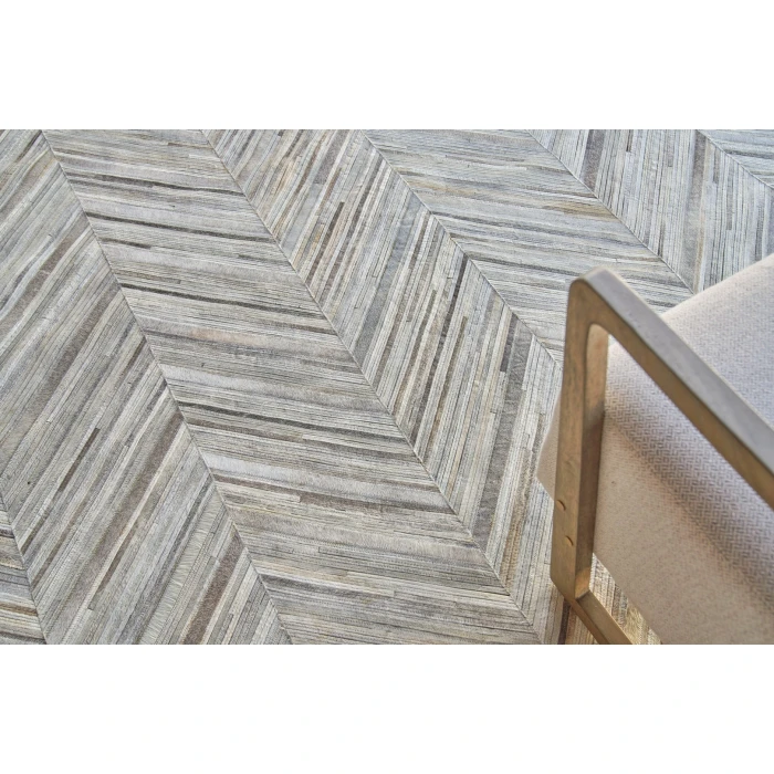 Exquisite Rugs Natural Hide Gray 22065X8 5ft.X8ft. Rect. Rug