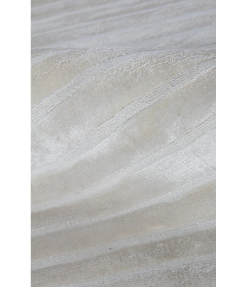 Exquisite Rugs High Low White 32304X6 4ft.X6ft. Rect. Rug