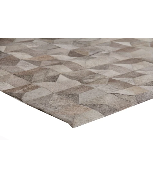 Exquisite Rugs Natural Hide Silver 33555X8 5ft.X8ft. Rect. Rug