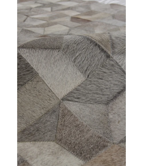 Exquisite Rugs Natural Hide Silver 33555X8 5ft.X8ft. Rect. Rug