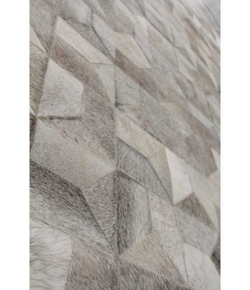 Exquisite Rugs Natural Hide Silver 33555X8 5ft.X8ft. Rect. Rug