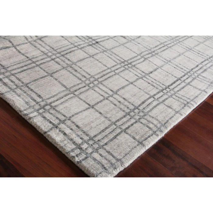 Exquisite Rugs Fairbanks White/Light Silver 38356X9 6ft.X9ft. Rect. Rug