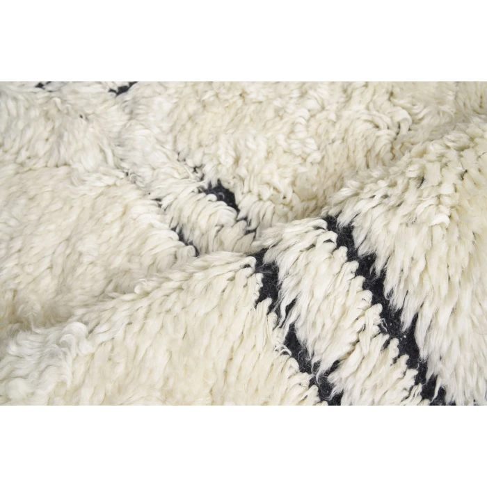 Exquisite Rugs Moroccan Ivory/Black 38531X16 1ft.X1ft.6in. Rect. Rug