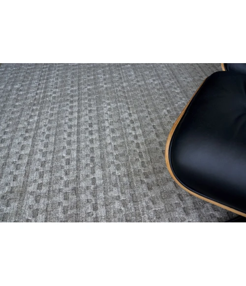 Exquisite Rugs Monroe Silk Taupe 396936X9 3ft.6in.X9ft. Rect. Rug
