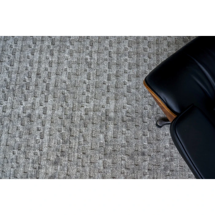 Exquisite Rugs Monroe Silk Taupe 39692X3 2ft.X3ft. Rect. Rug