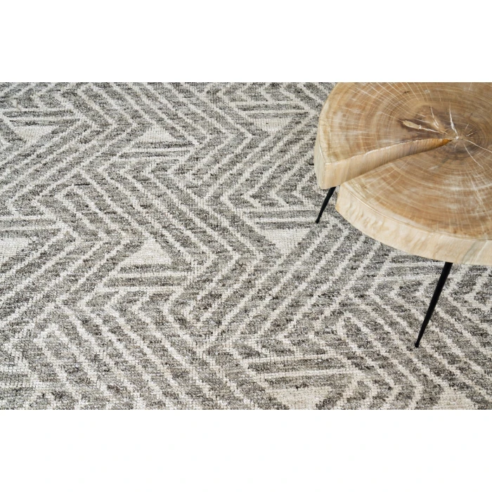 Exquisite Rugs Eaton Charcoal/Ivory 403710X14 10ft.X14ft. Rect. Rug