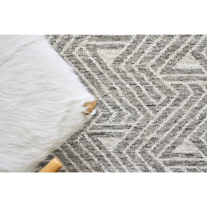 Exquisite Rugs Eaton Charcoal/Ivory 403710X14 10ft.X14ft. Rect. Rug