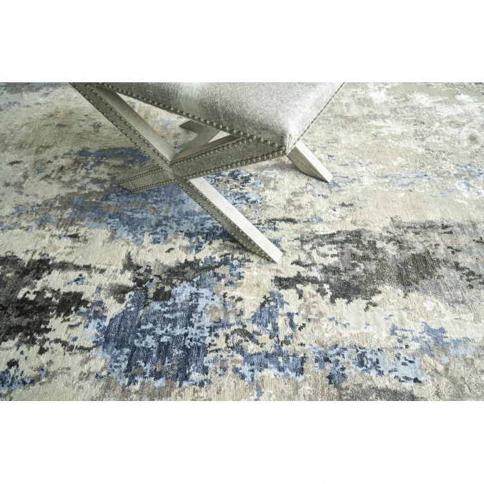 Exquisite Rugs Cosmo Silver/Blue/Ivory 43431X16 1ft.X1ft.6in. Rect. Rug
