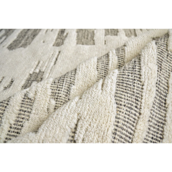 Exquisite Rugs Calibre Ivory/Charcoal 44601X16 1ft.X1ft.6in. Rect. Rug