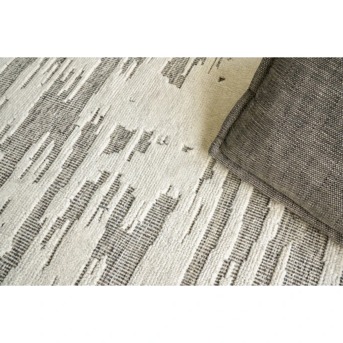Exquisite Rugs Calibre Ivory/Charcoal 44601X16 1ft.X1ft.6in. Rect. Rug