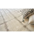 Exquisite Rugs Chroma Ivory/Silver 45221X16 1ft.X1ft.6in. Rect. Rug