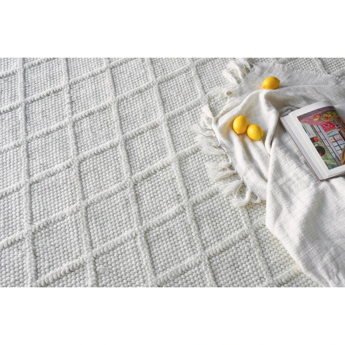 Exquisite Rugs Brentwood White 471610X14 10ft.X14ft. Rect. Rug