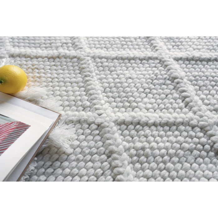 Exquisite Rugs Brentwood White 471610X14 10ft.X14ft. Rect. Rug